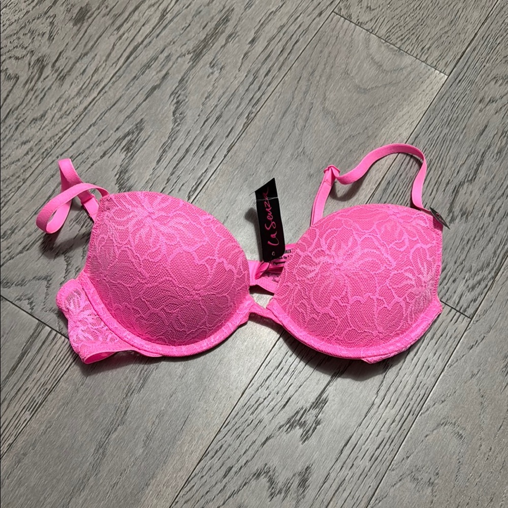 La Senza Pink Lace Bra BRAND NEW WITH TAG